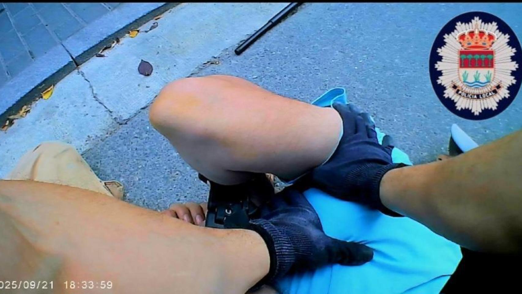 Imagen de la detención del joven en Laguna de Duero