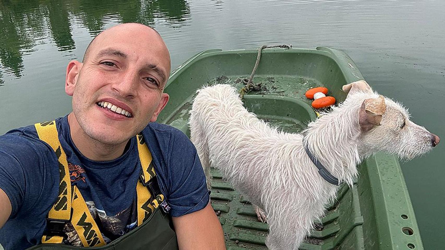 Chuchi Marqués con su perra Bilma de vacaciones en Francia