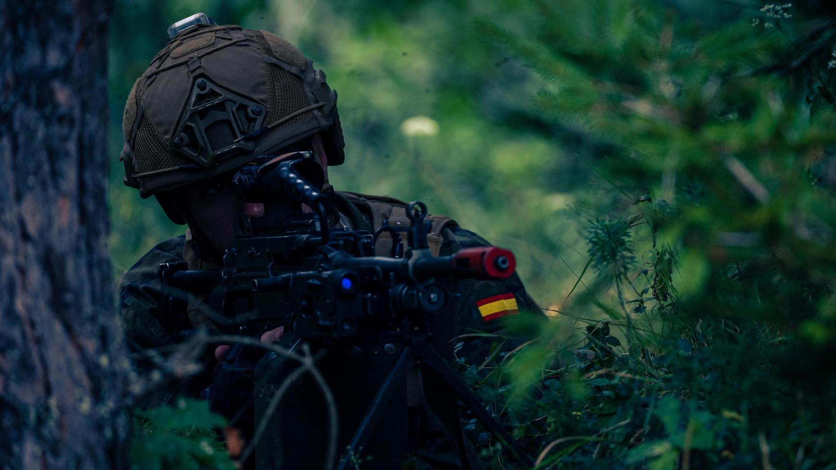 Infante de marina español en los Cárpatos