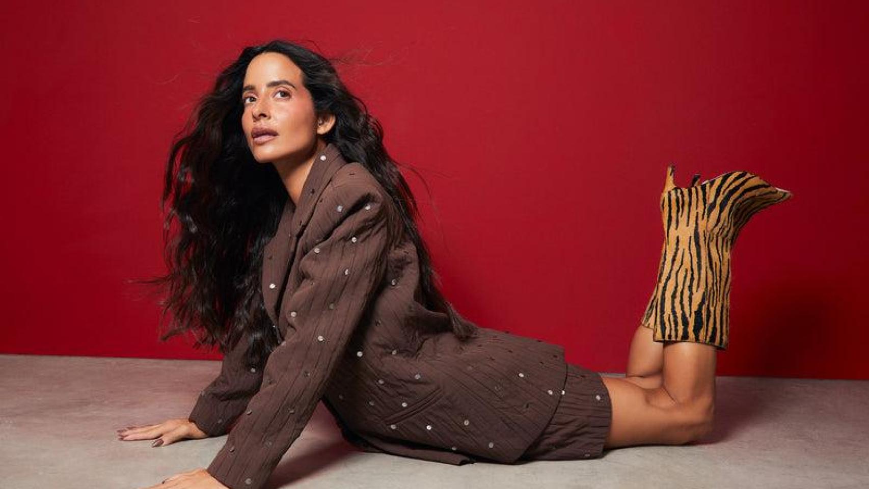 María Fernández-Rubíes, en una imagen promocional de su colaboración con Redondo Brand.