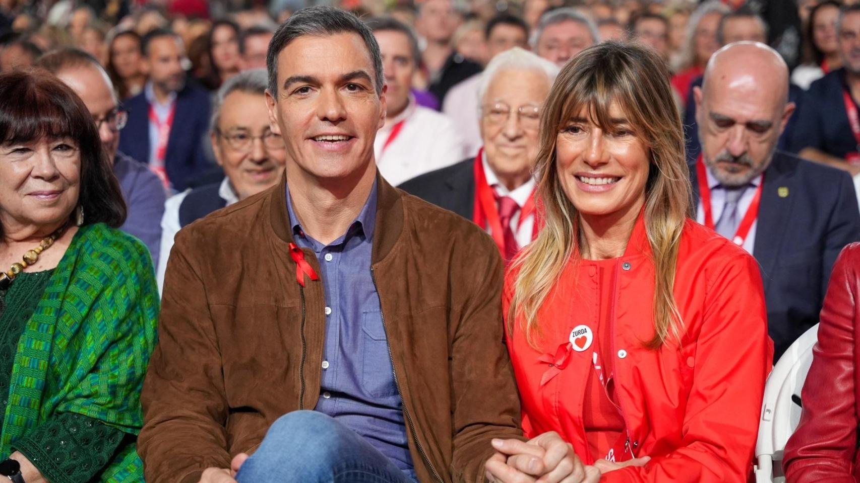 El Presidente del Gobierno, Pedro Sánchez, y su esposa Begoña Gómez.
