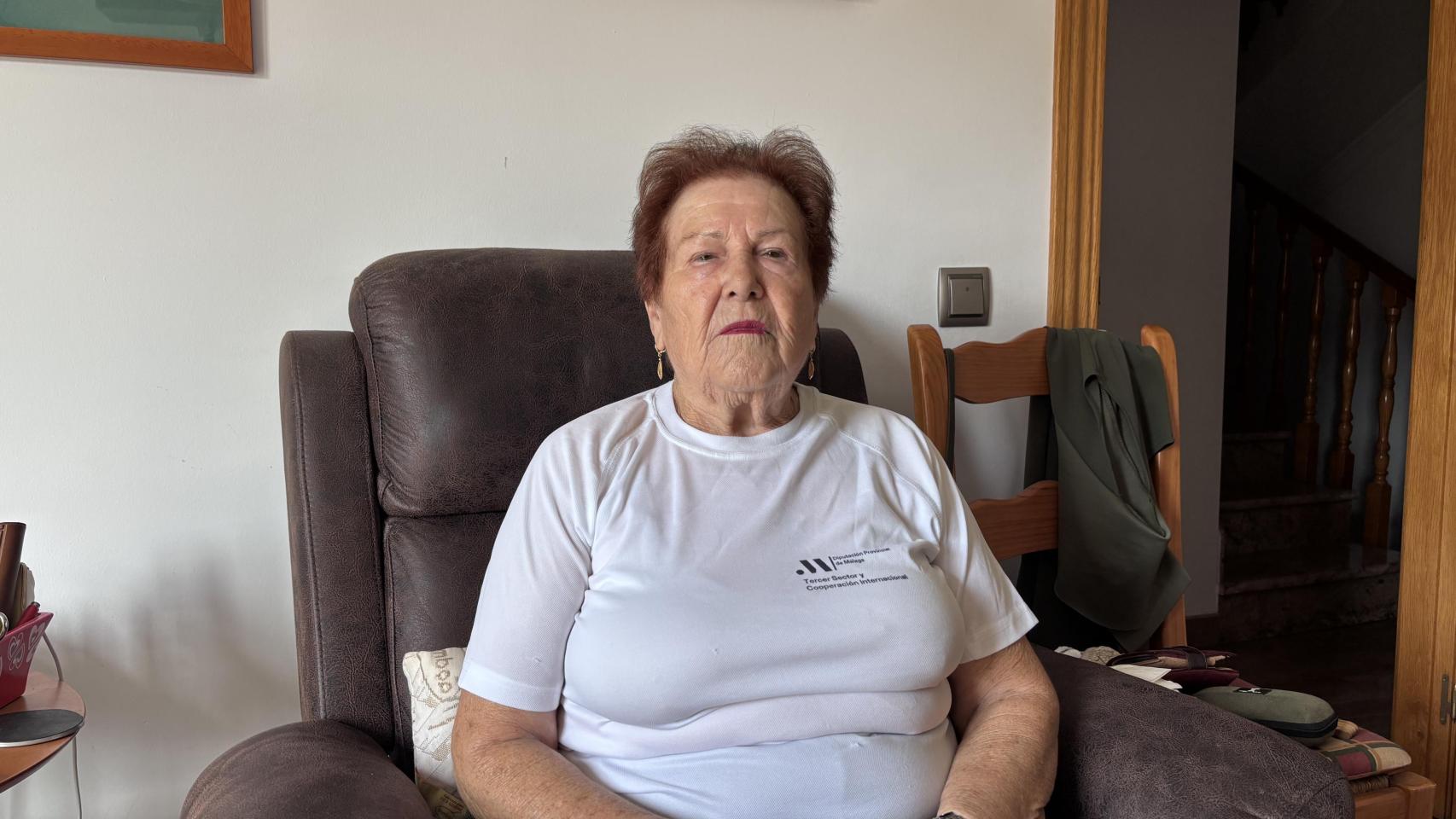 Elena, jubilada de 81 años de Algarrobo.