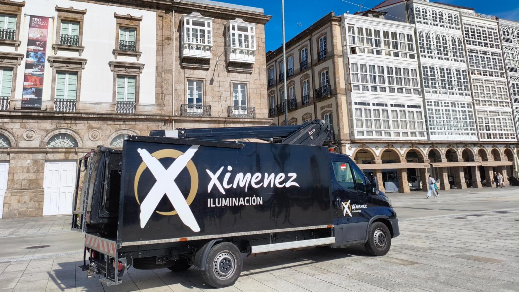 A Coruña comienza el montaje de las luces de esta Navidad 2025