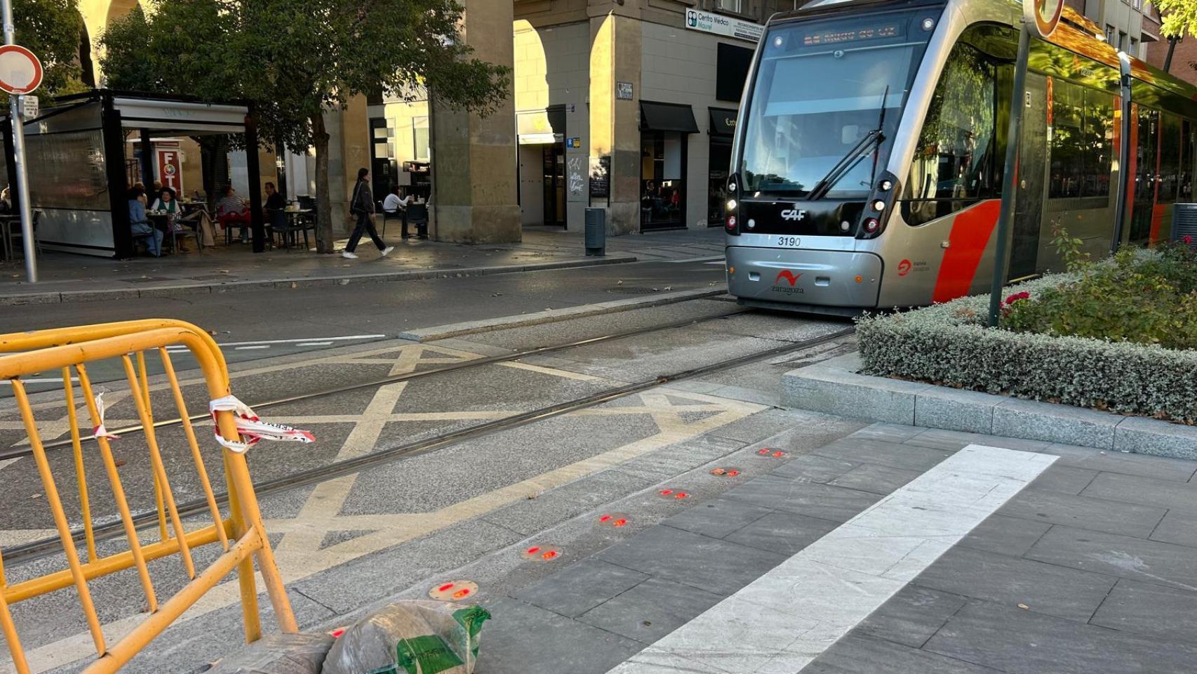 Las balizas que ya están instaladas en la plaza San Francisco.