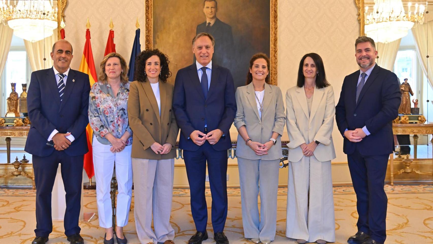 Carlos García Carbayo en el encuentro con las Academias Sanitarias de Castilla y León