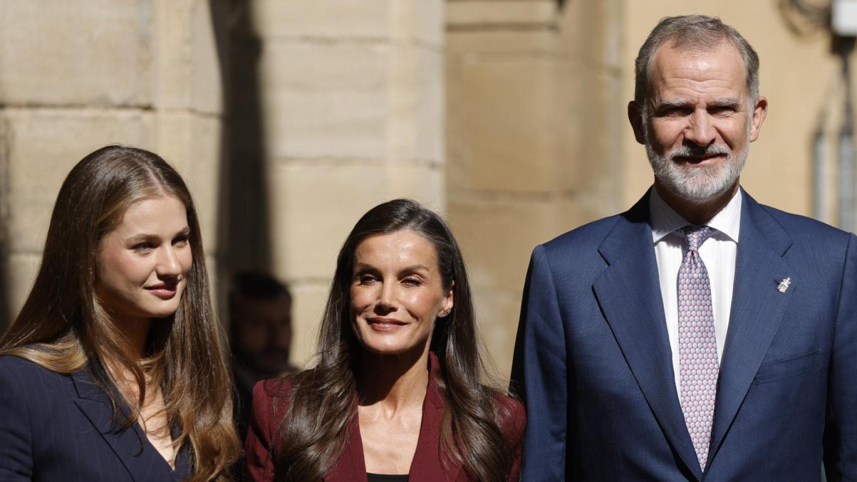 Los reyes Felipe VI y Letizia, junto a la princesa Leonor, en Pamplona el 26 de septiembre de 2025.