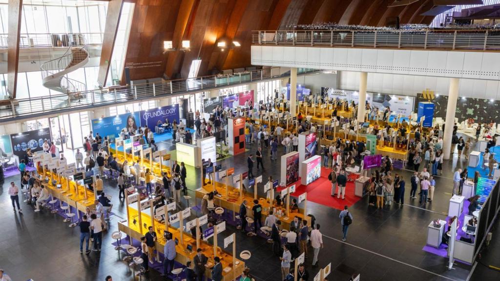 Más de 2.500 profesionales se dan cita en Sevilla para constatar que el ecosistema tech vuelve a tomar velocidad