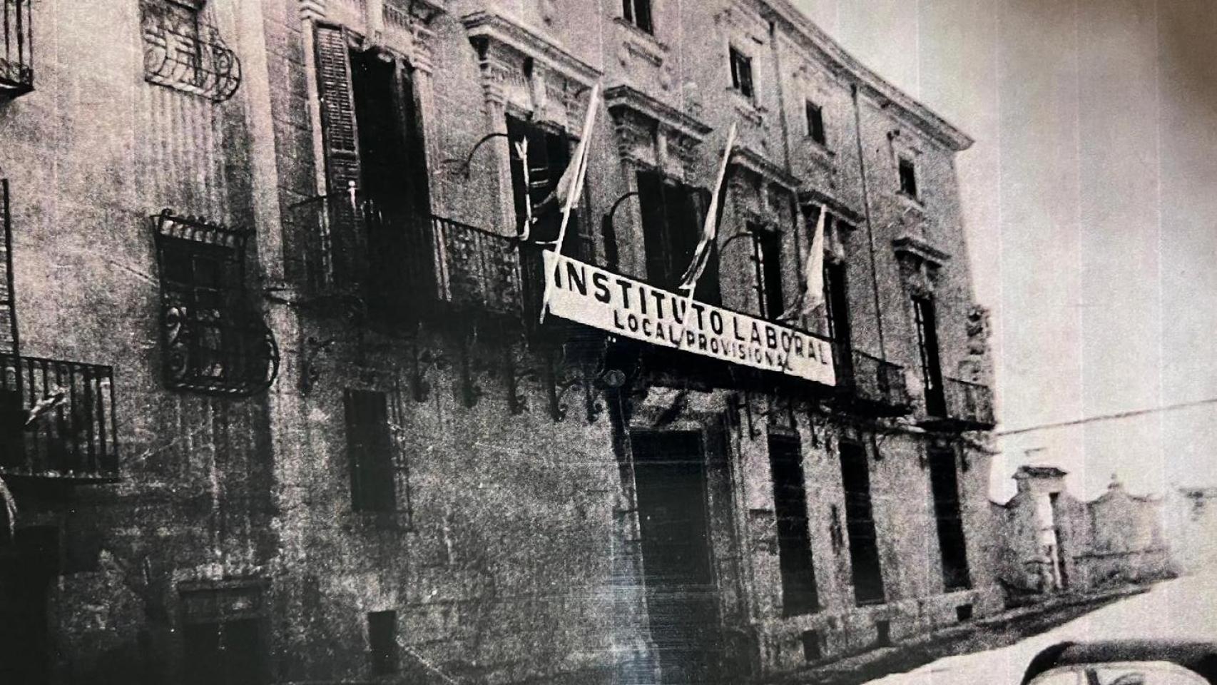 El Instituto Laboral de Orihuela en 1965.