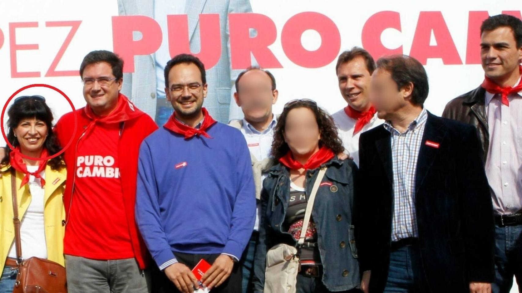 Imagen extraída de cuando Óscar López presentó su proyecto electoral en la fiesta de Villalar, el 23 de abril de 2010. En ella aparecen también Pedro Sánchez, Óscar Puente y Ana Redondo.