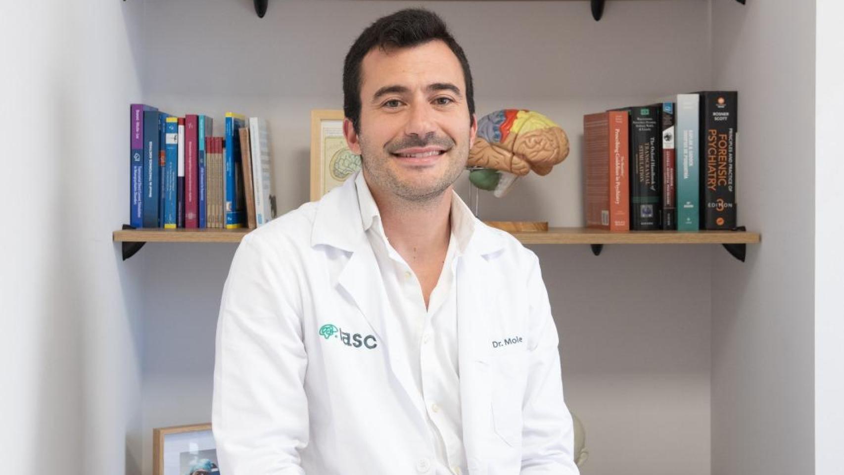 Álvaro Moleón, psiquiatra.