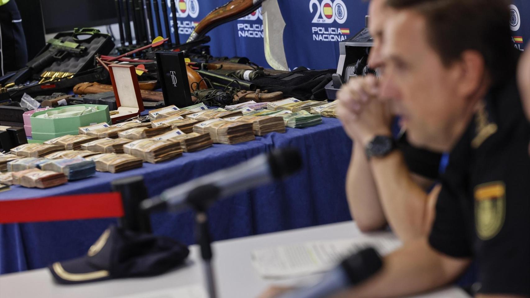 Objetos incautados en la Operación Spider. Rober Solsona / EP