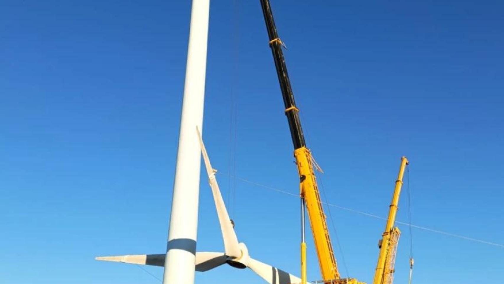 Iberdrola sustituirá 139 aerogeneradores antiguos por 22 nuevos de última generación en Albacete.