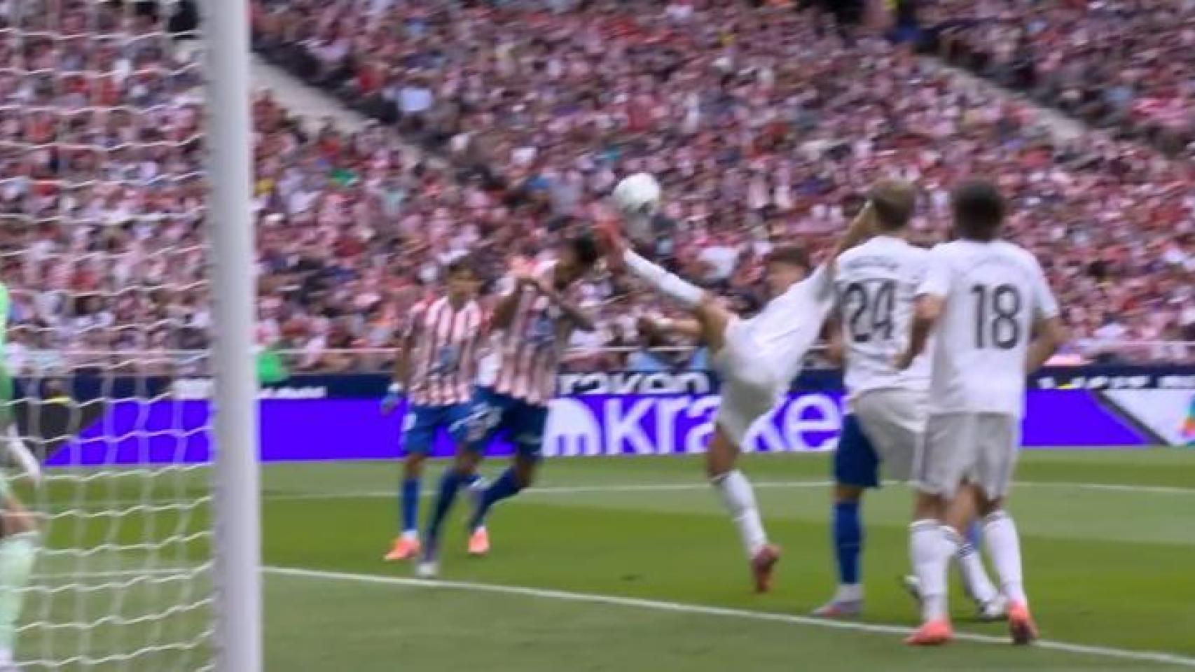 Penalti pitado a Güler