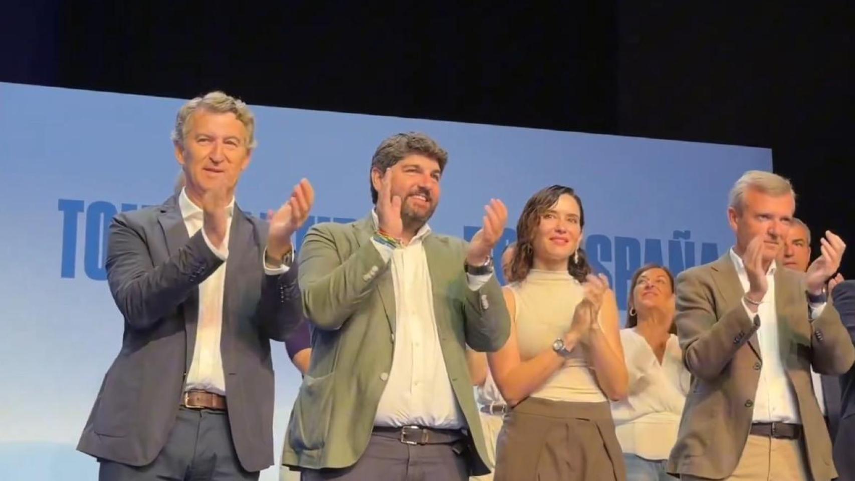 Miras en la cumbre del PP en Murcia:  Si llega Feijóo, se va la corrupción de Sánchez y la indignidad del Gobierno 