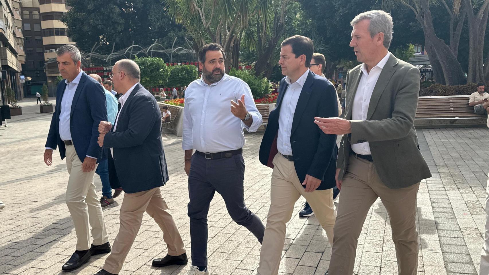 Paco Núñez junto al resto de 'populares' en Murcia. Foto: PP CLM.