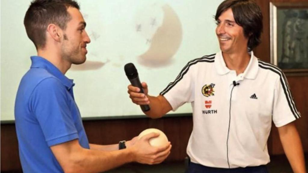 Eduardo Prieto Iglesias y Javier Enríquez, hijo de Negreira, en una imagen de archivo