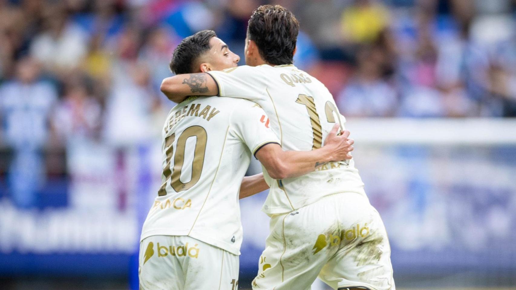Yeremay celebra con Quagliata su gol ante el Eibar.