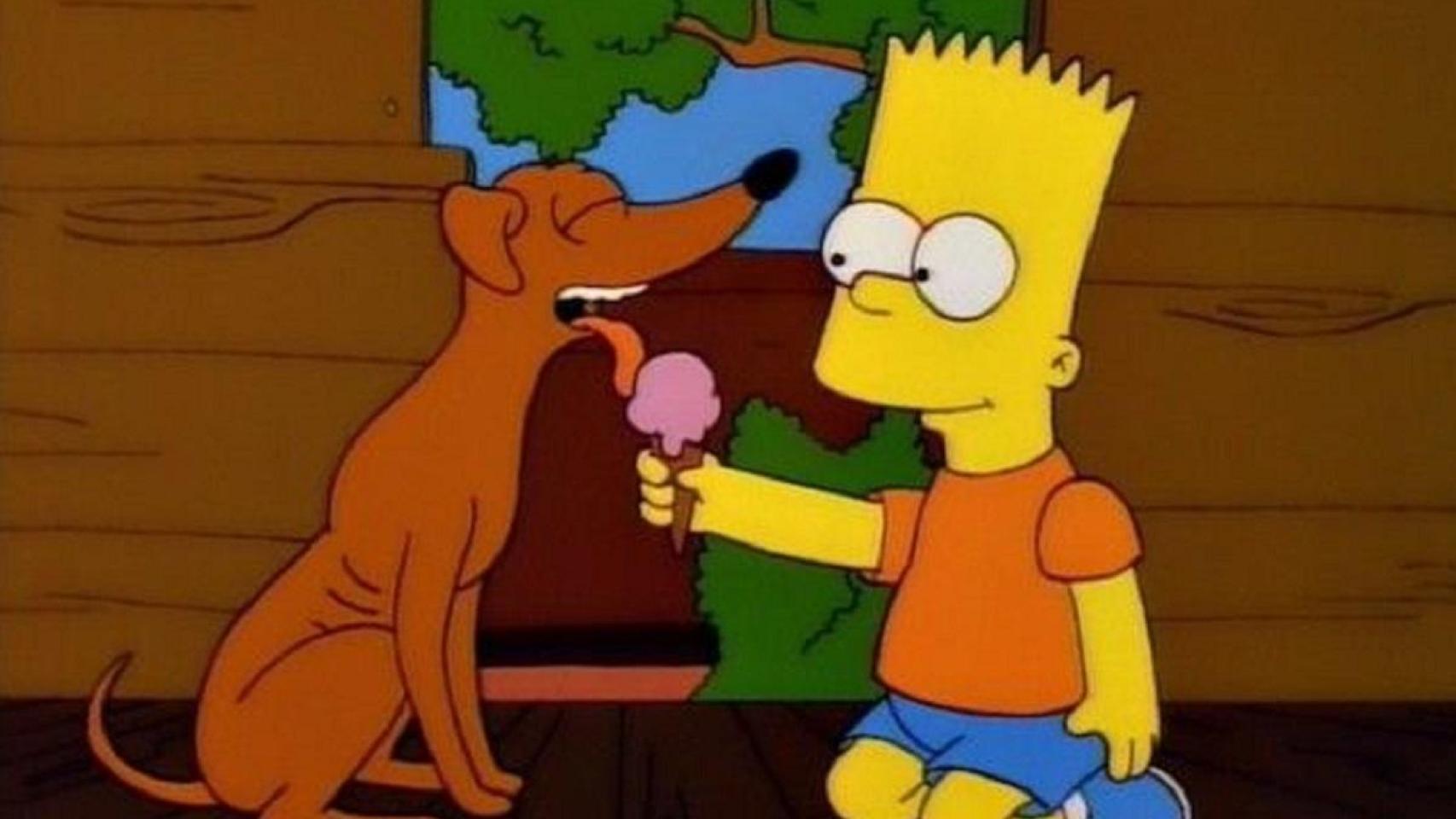 Un fragmento de Los Simpson donde aparece el Ayudante de Santa y Bart comiéndose un helado.