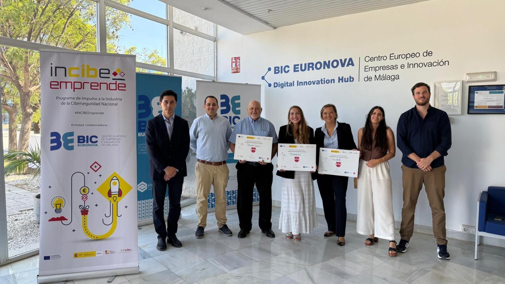 Fotografía de los ganadores del programa en BIC Euronova.