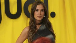 María Pombo en el photocall de la firma Desigual.