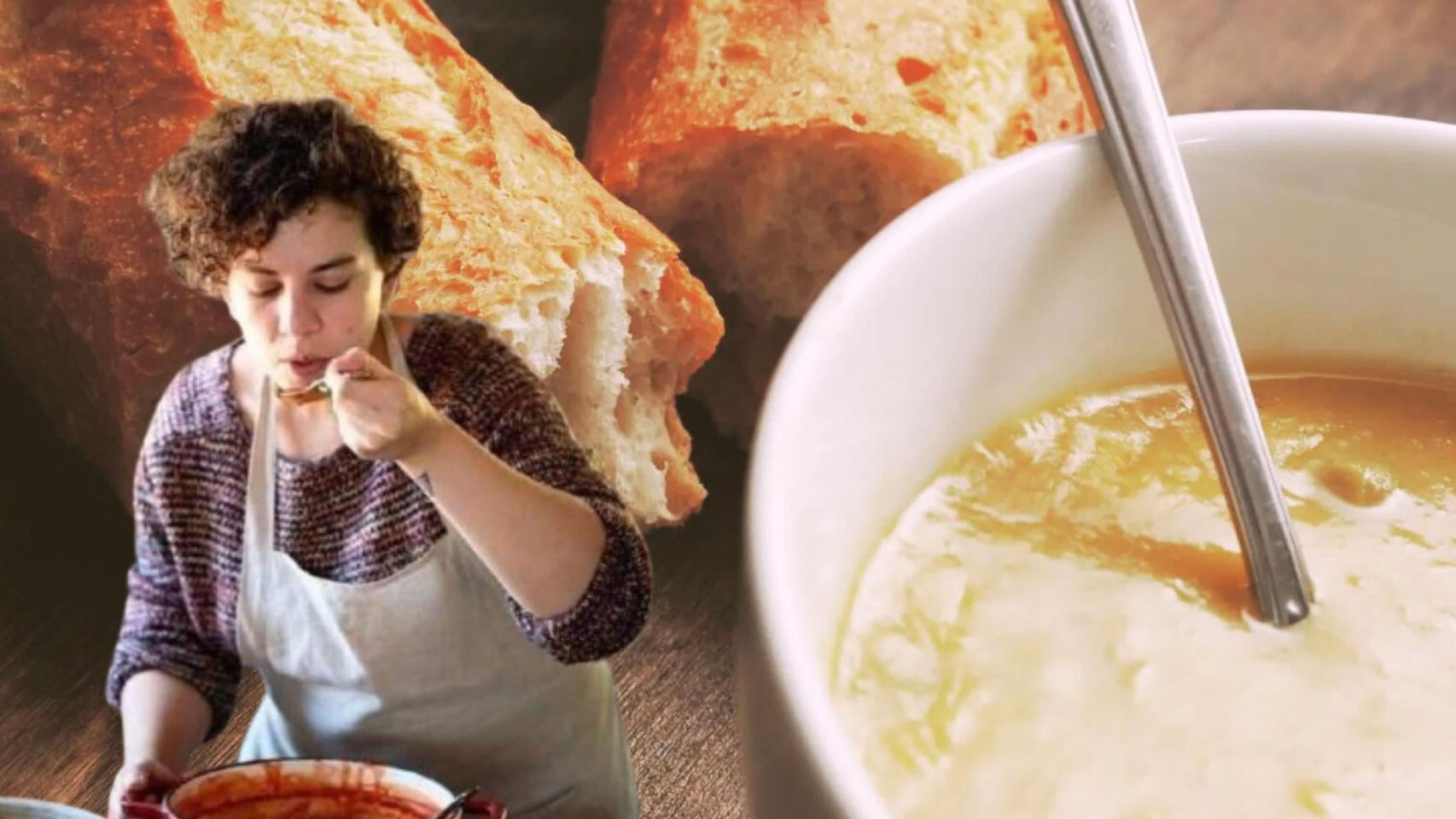 Una persona cocinando con una sopa de fondo.