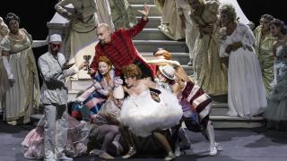 Un momento del 'Faust' de Johannes Erath. Foto: Miguel Lorenzo / Mikel Ponce / Les Arts