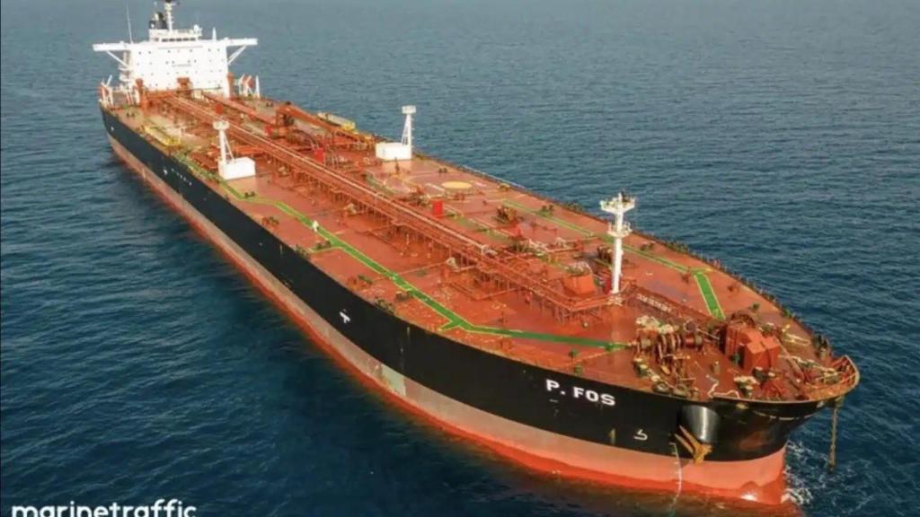 El petrolero ruso 'Pushpa', sospechoso de servir de base de drones.