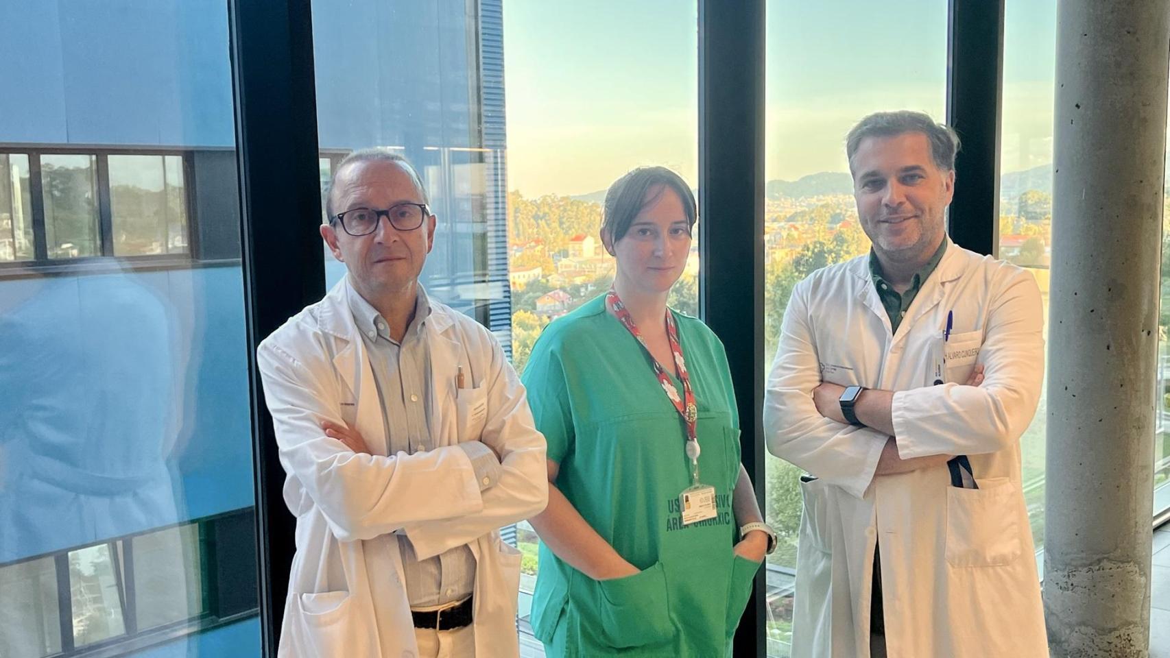 Parte del equipo médico que practicó una intervención cardiovascular a una embarazada en Vigo.