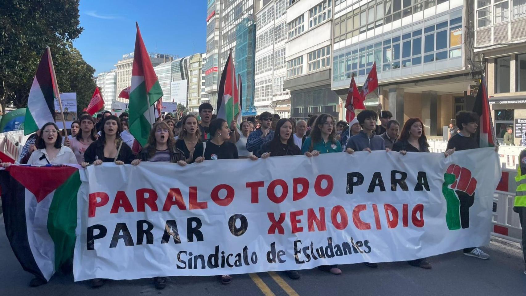 Estudiantes de A Coruña alzan la voz por Palestina: Si tocan a la flotilla nos tocan a todas