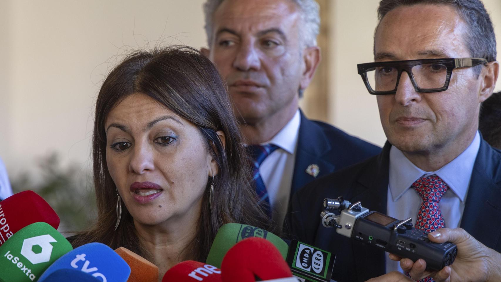 Comienza el traslado de menores migrantes no acompañados entre comunidades, pero sin datos