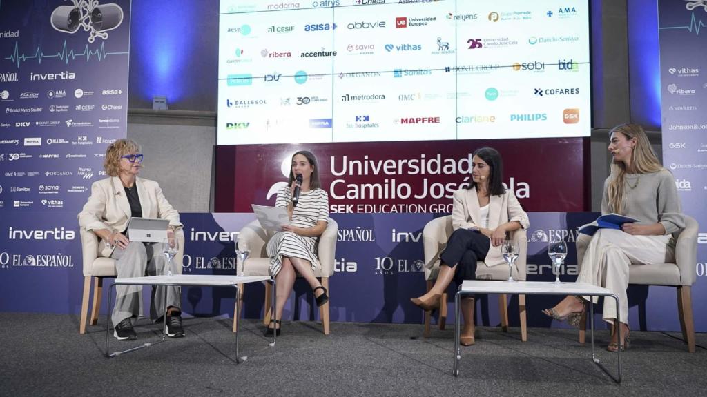 Mesa redonda Evolución de la formación sanitaria especializada: MIR, FIR y EIR, en el VI Simposio del Observatorio de la Sanidad, organizado por EL ESPAÑOL e Invertia.