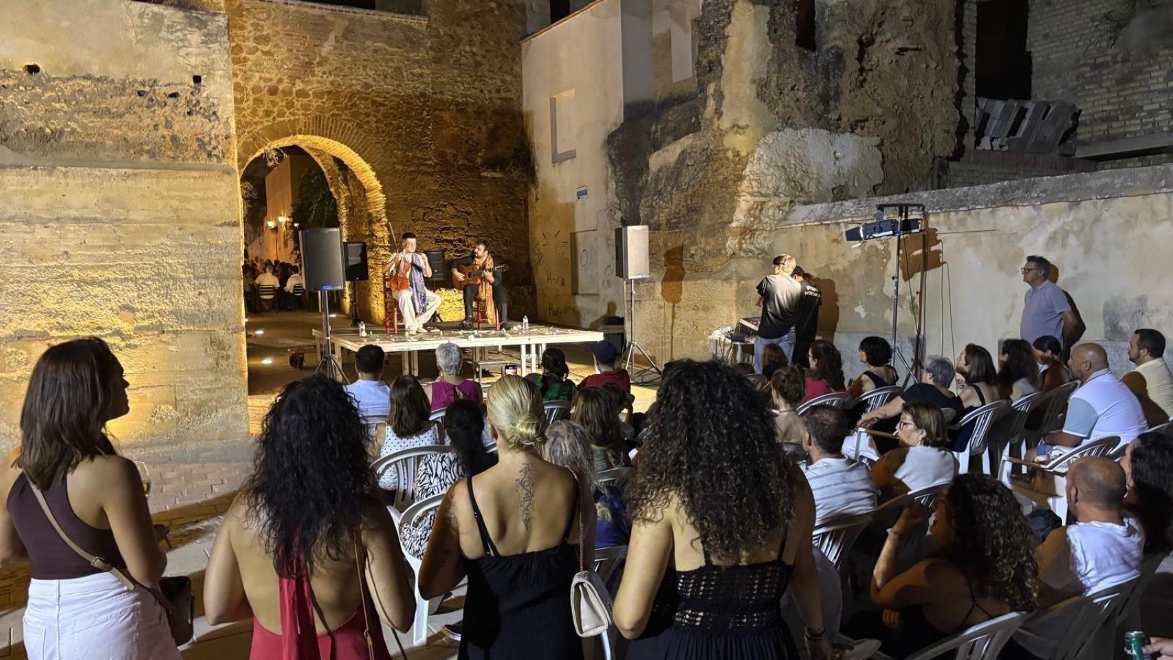 La música al aire libre es uno de los espectáculos más reclamados.