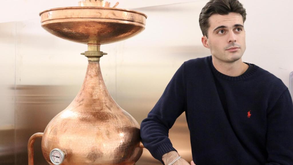 La empresa elabora de forma artesana toda la bebida.