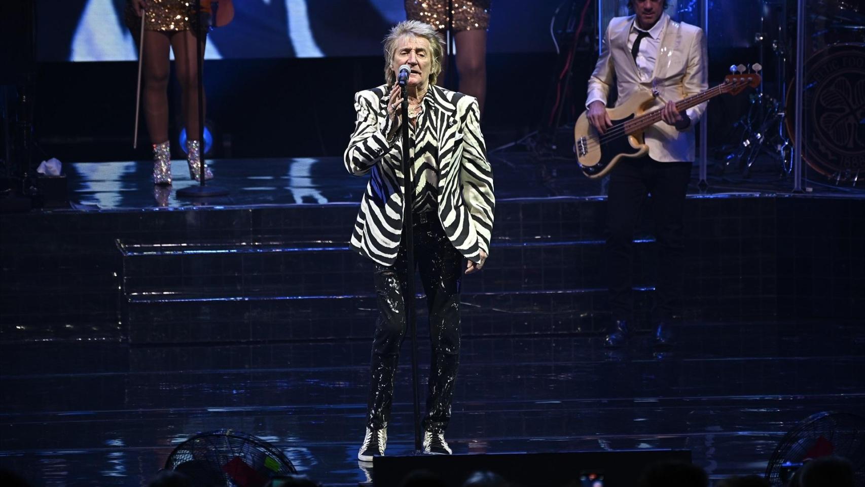 Rod Stewart en un concierto. EE