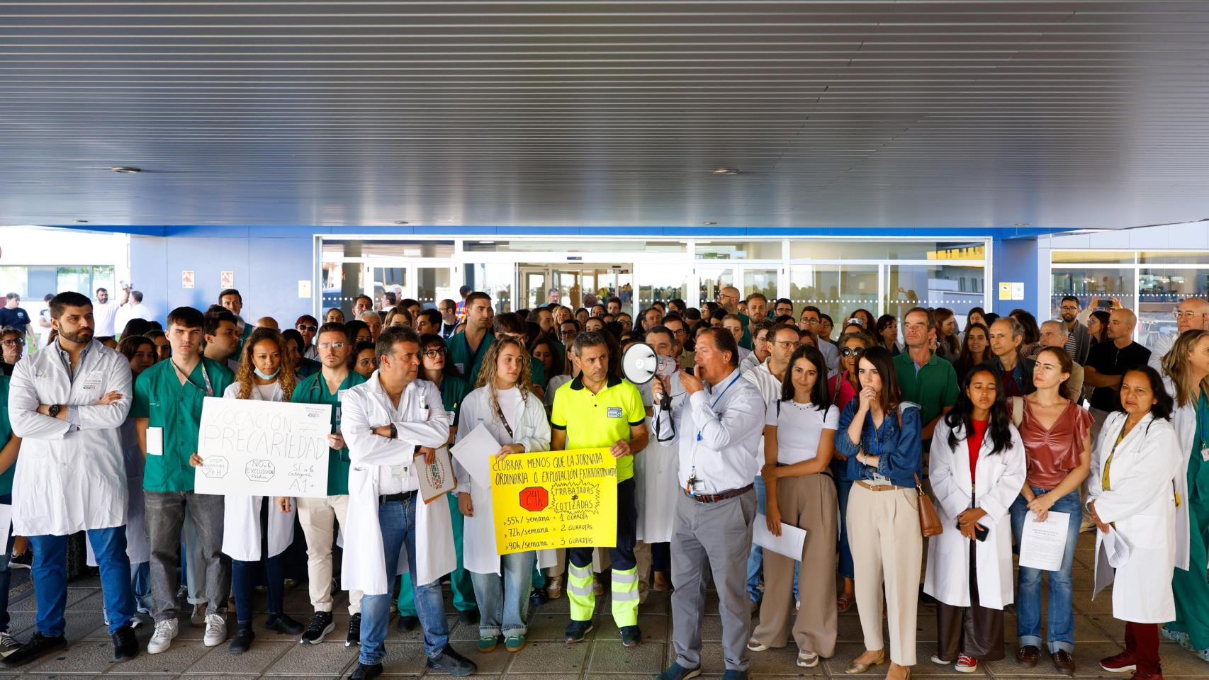 Huelga de médicos en el Hospital de Toledo. Foto: Javier Longobardo.