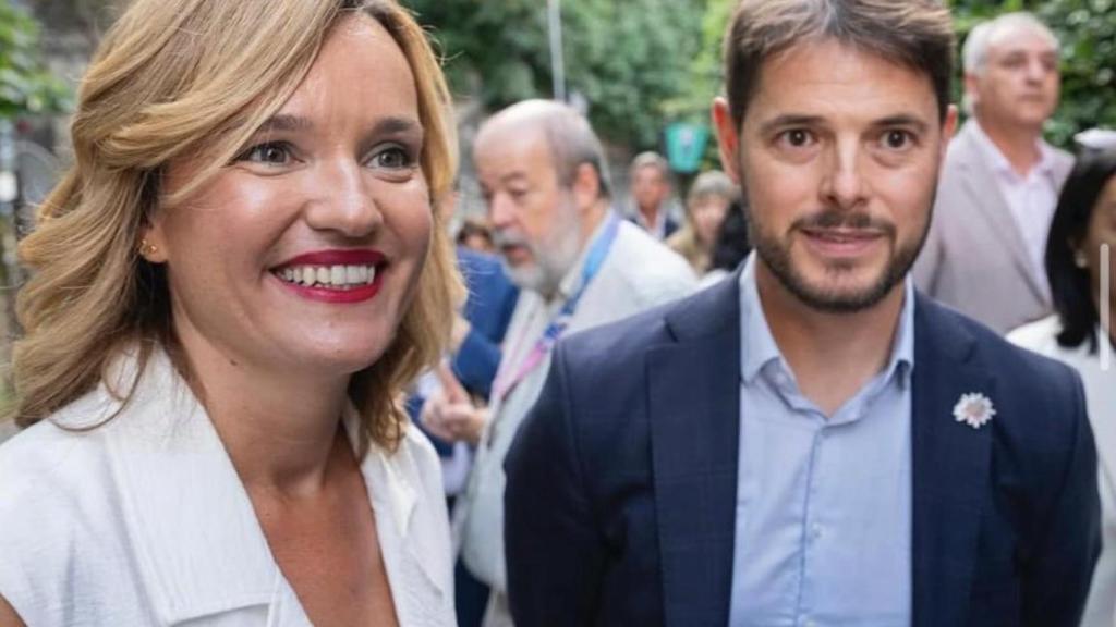 Félix Jordán de Urríes, junto a Pilar Alegría, actual ministra de Educación, Formación Profesional y Deportes.