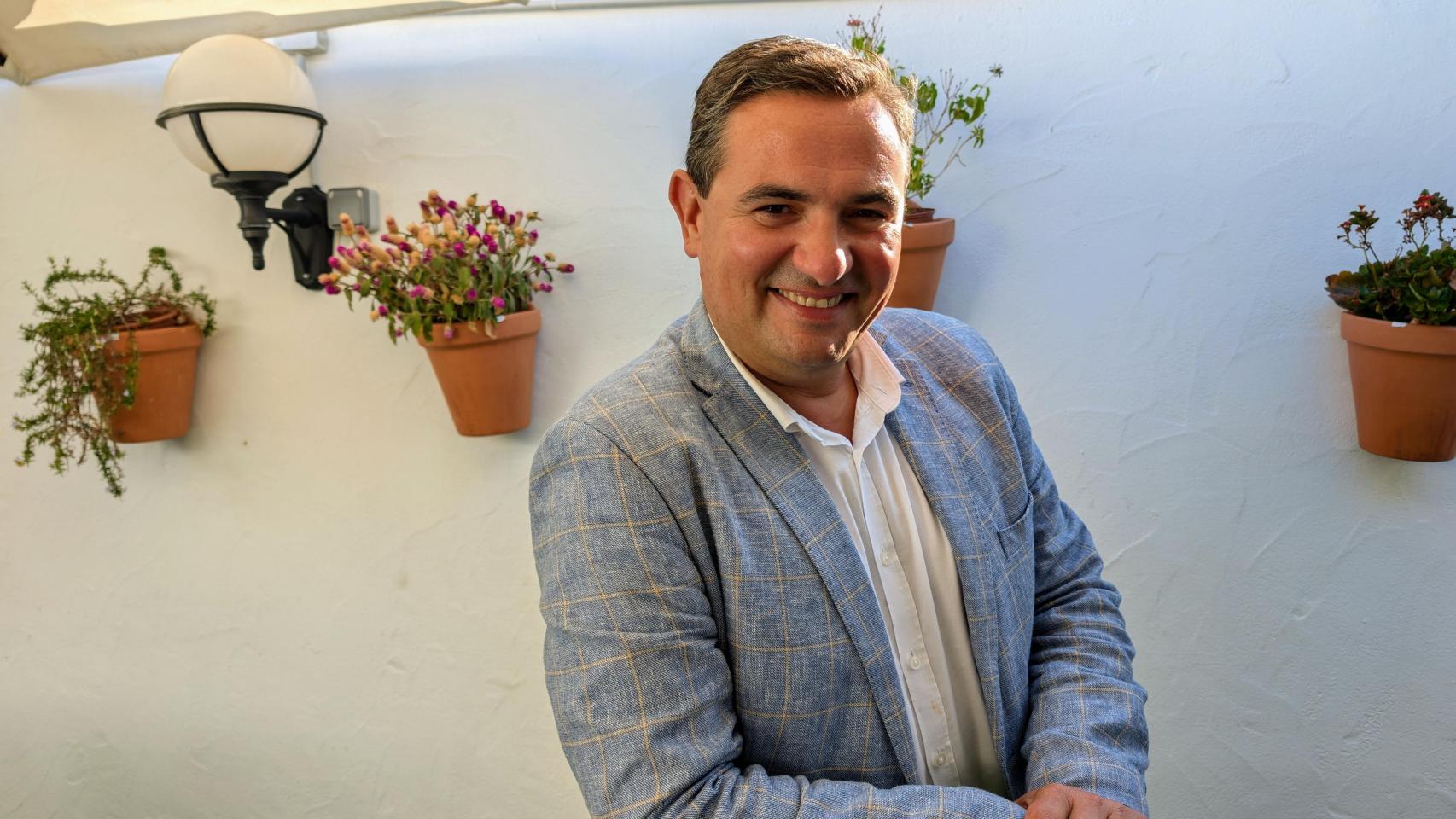 El presidente de la Federació de Fogueres, David Olivares.