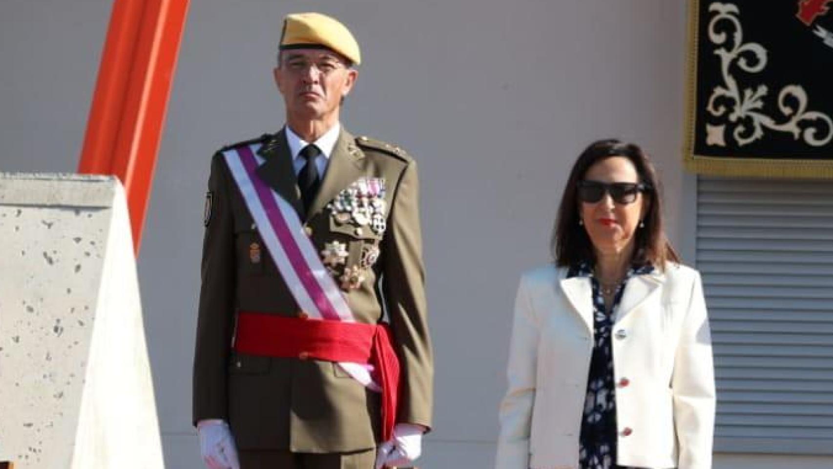 La ministra Robles y el toledano Francisco Javier Marcos, general jefe de la UME presiden el 20 cumpleaños de la unidad