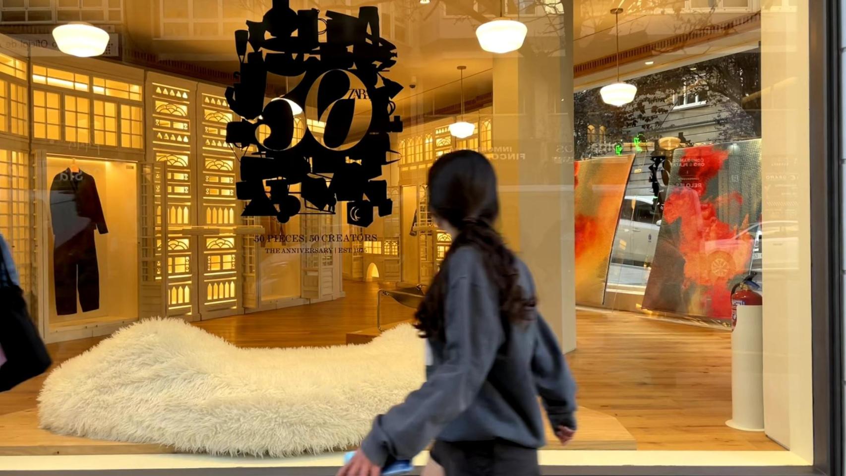 Zara presenta en su tienda de Juan Flórez su nueva colección.