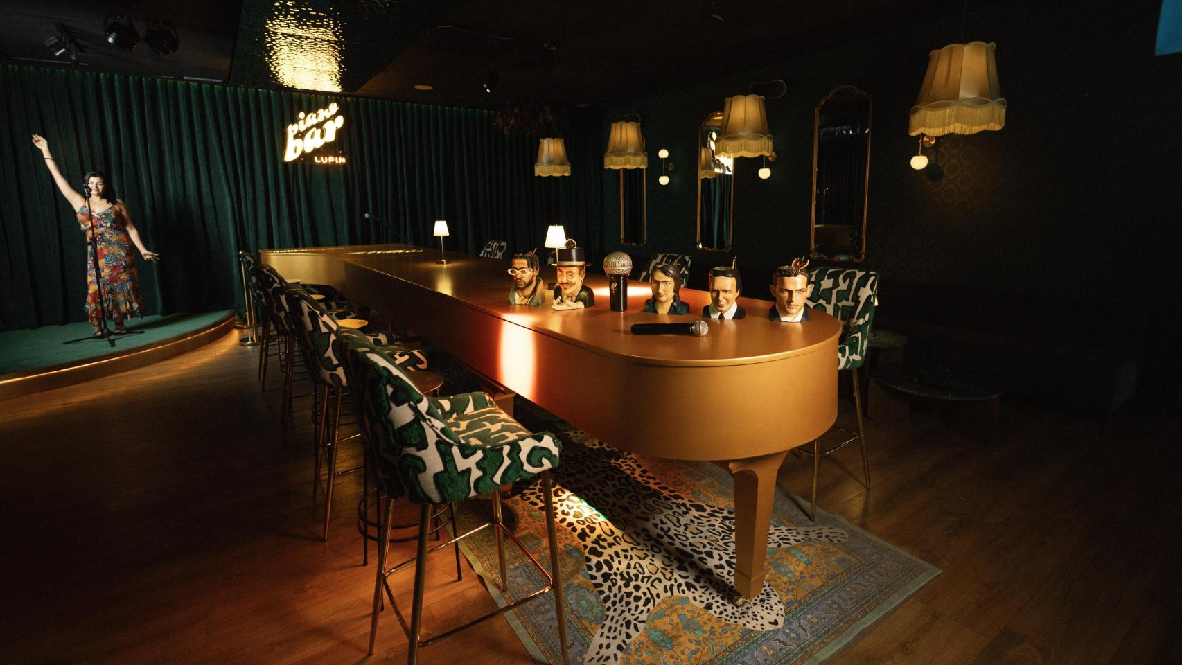 El interior del piano bar.