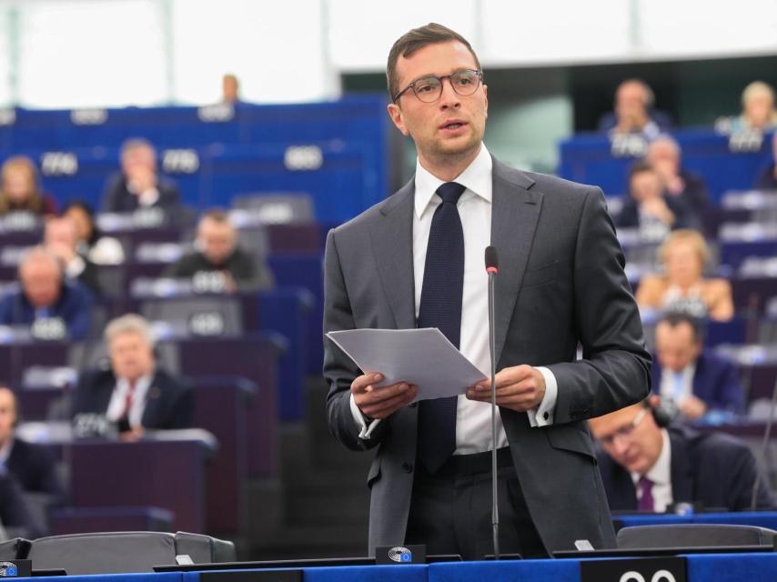 The leader of Patriots in Europe, Jordan Bardella, during this Monday's debate at the Eurocamara