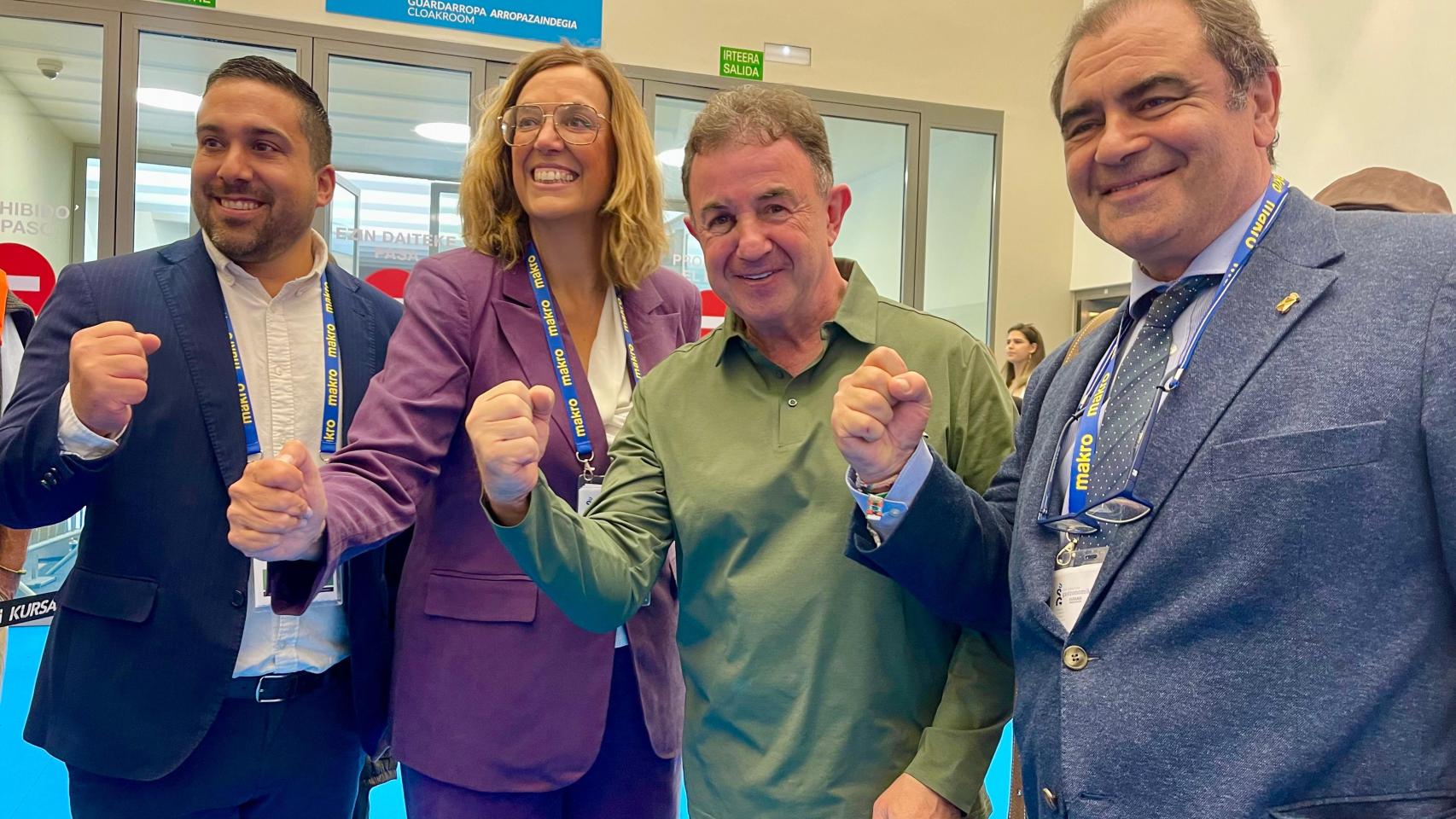 La delegación de la Diputación de Palencia junto al chef Martín Berasategui.