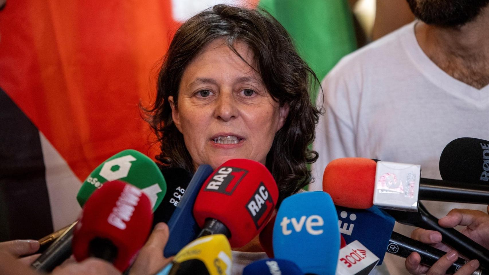 Pilar Castillejo en el Aeropuerto Josep Tarradellas Barcelona-El Prat, a 6 de octubre de 2025, en Barcelona, Catalunya (España).