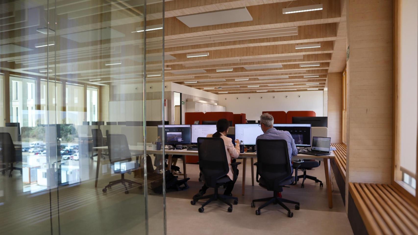 Interior de la nueva sede corporativa de Solarig en Garray (Soria)