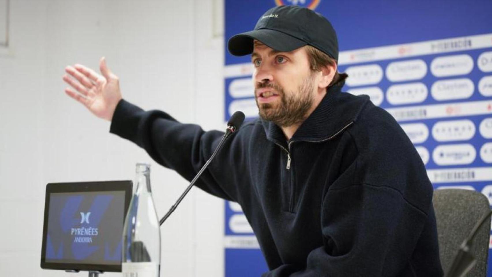 Gerard Piqué, durante una rueda de prensa con el Andorra.