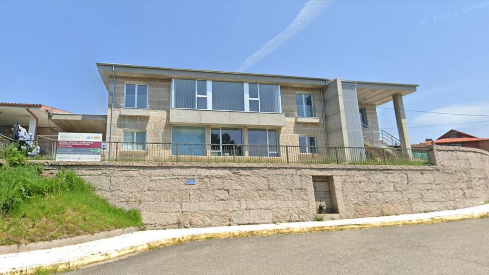 Biblioteca Pública Municipal María Magdalena de Mos.