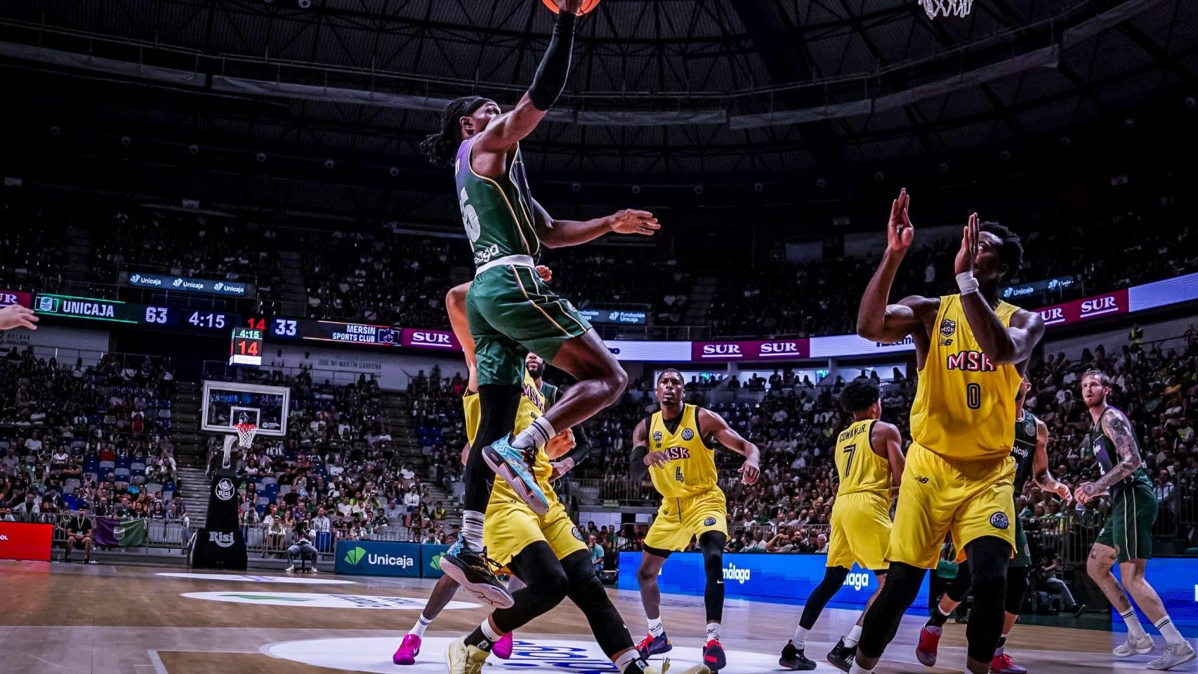 Kendrick Perry durante el Unicaja vs. Mersin BSB de la BCL