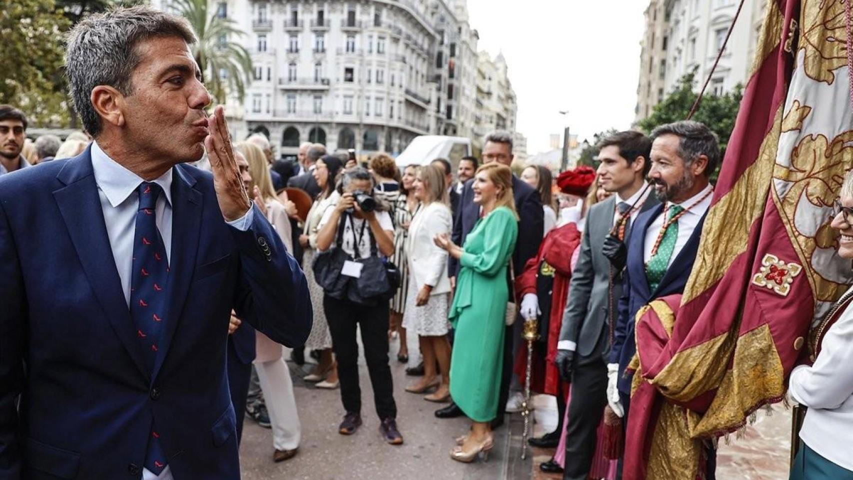Mazón aprobará un régimen sancionador contra las injurias a las señas de identidad valencianas. EP