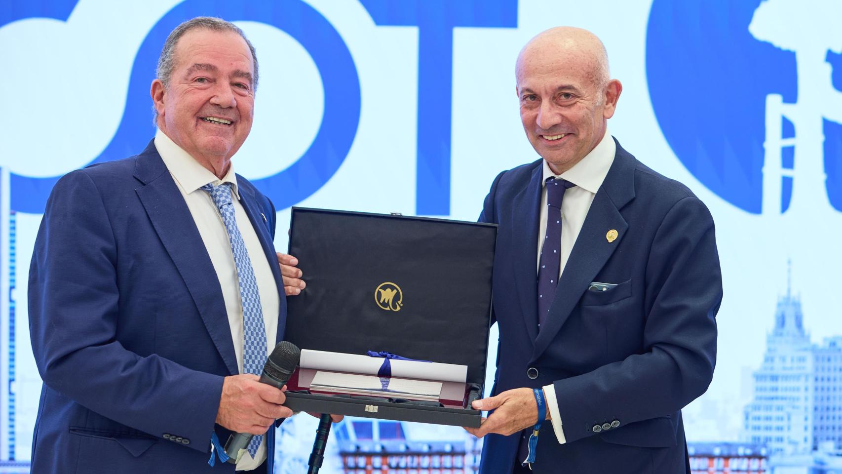 El doctor vallisoletano Manuel García, nombrado miembro de mérito de la Sociedad Española de Cirugía Ortopédica y Traumatología