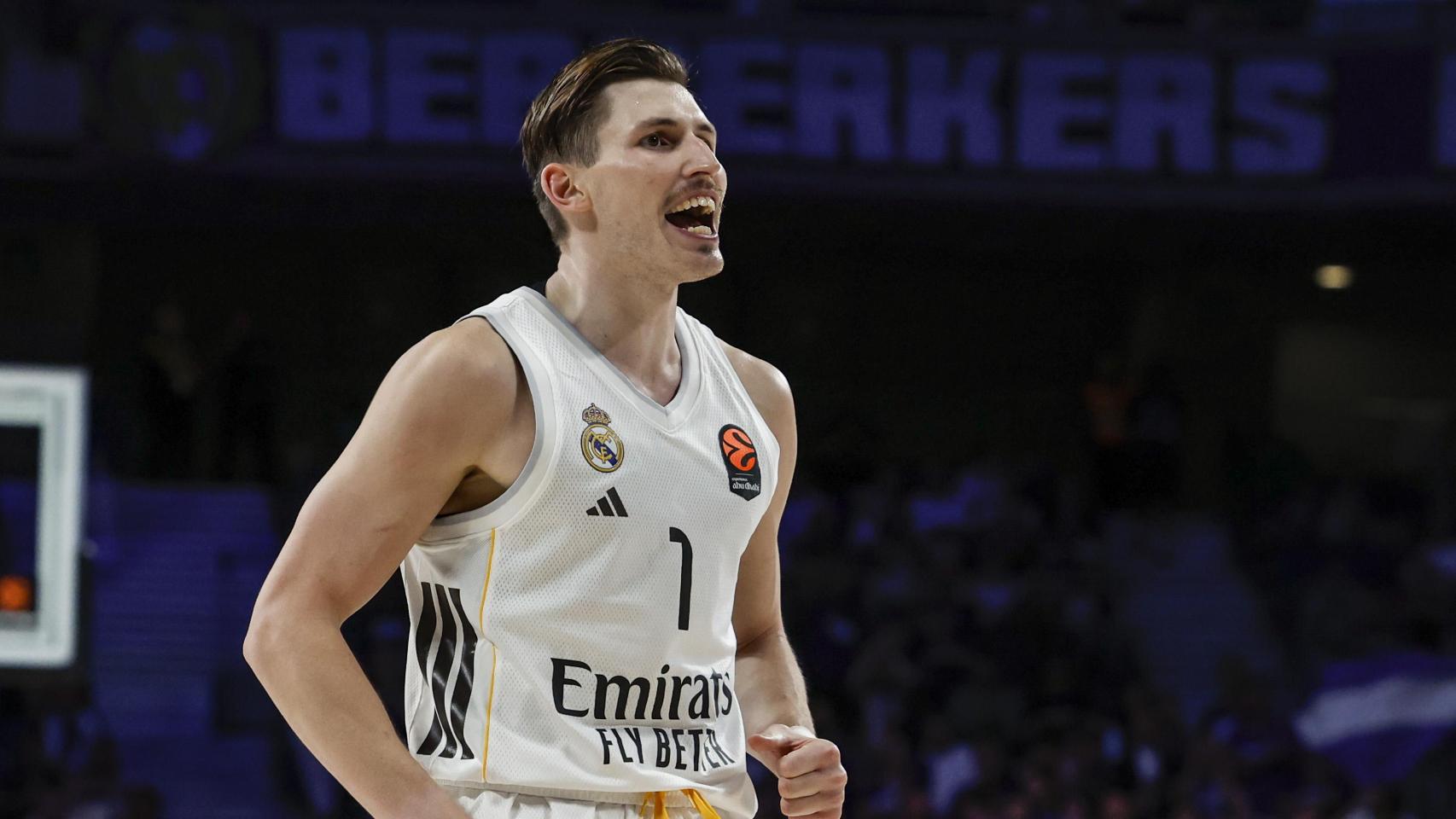 Kramer celebra una acción.